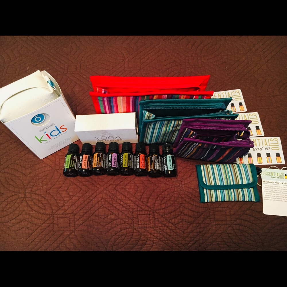 Essentials Oils Bags - Picture 4 of 8